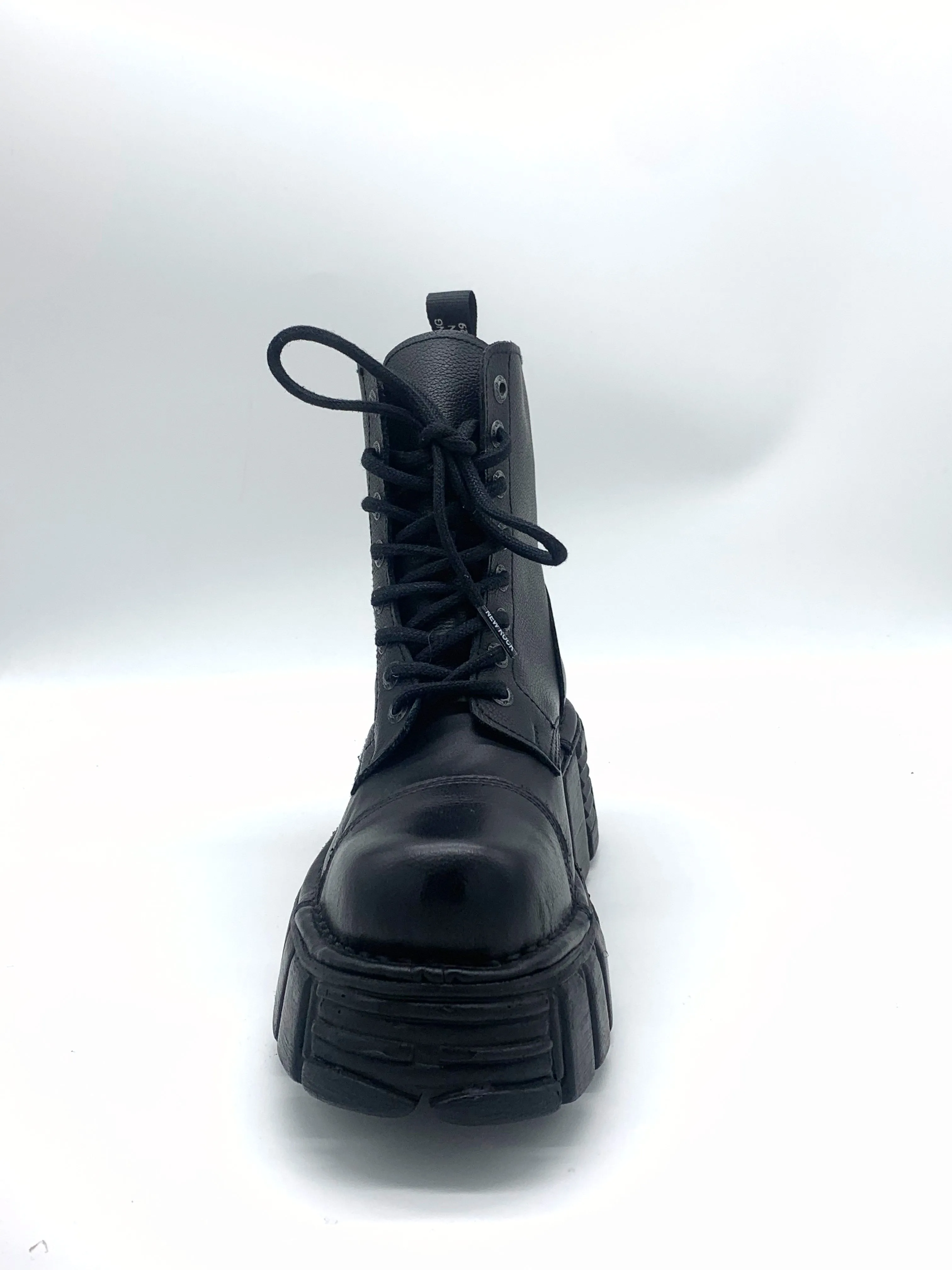 New Rock Boots genuine leather 8 holes with platform heel (soft, fine-grain leather)
